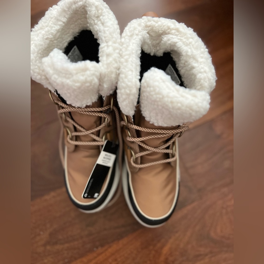 Sorel women waterproof boots, size 9